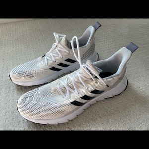 Men’s Adidas Alpha Bounce Sneakers - like new.